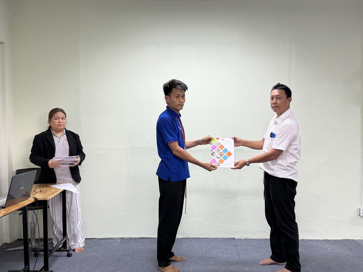 el& solar certification ceremony